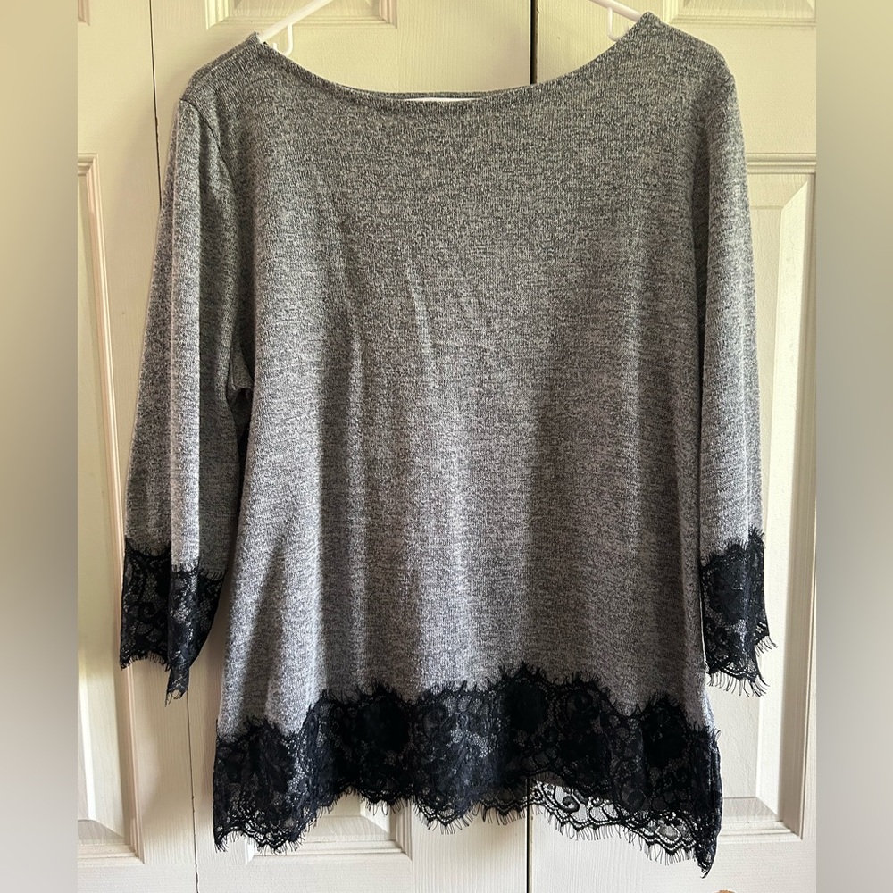 New York & Company Gray Knit Top Size large